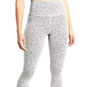 Athleta Salutation Stash II Textured Tight in Black Sea Salt Size Small